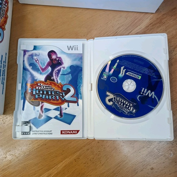 DDR Dance Dance Revolution: Hottest Party‎ 2 Nintendo Wii Bundle w/ Game & Mat - Picture 5 of 9